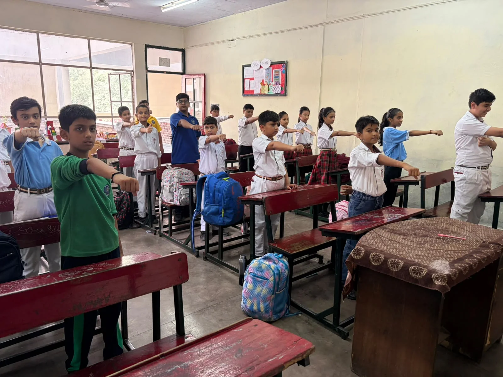 surakshit bachpan surakshit bhavishya